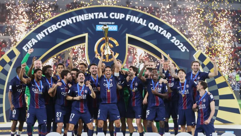 德佩荷兰队史自然年客场进球数第2，仅次于范巴斯滕（德佩在荷兰队史自然年客场进球数排名第二，仅次范巴斯滕）