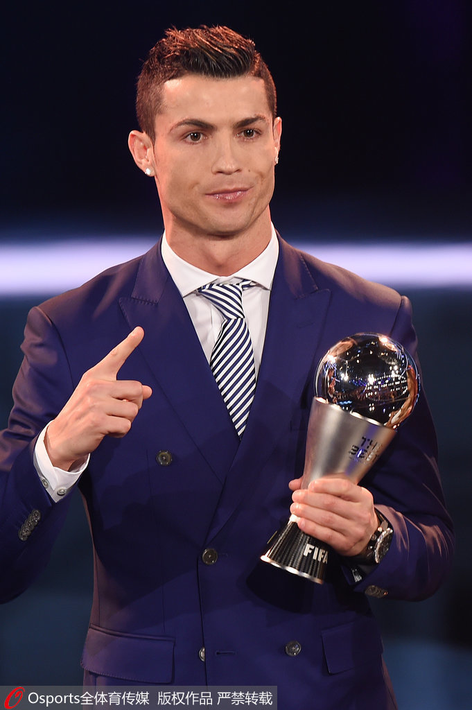 奇闻：巴西球星自掏腰包加盟中超！为赴华豪掷数十万人民币解约费（罕见！巴西球星自付数十万解约金，只为加盟中超）