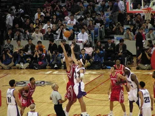 2011年至今欧冠门将失误丢球榜：诺伊尔10次居首，奥纳纳在列（2011年至今欧冠门将失误致丢球榜：诺伊尔以10次领跑，奥纳纳上榜）