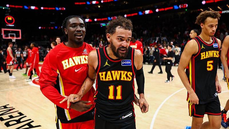 官方：德利赫特力压B费和阿马德，当选曼联11月最佳球员（曼联官宣：德利赫特压过B费和阿马德，荣膺11月队内最佳球员）