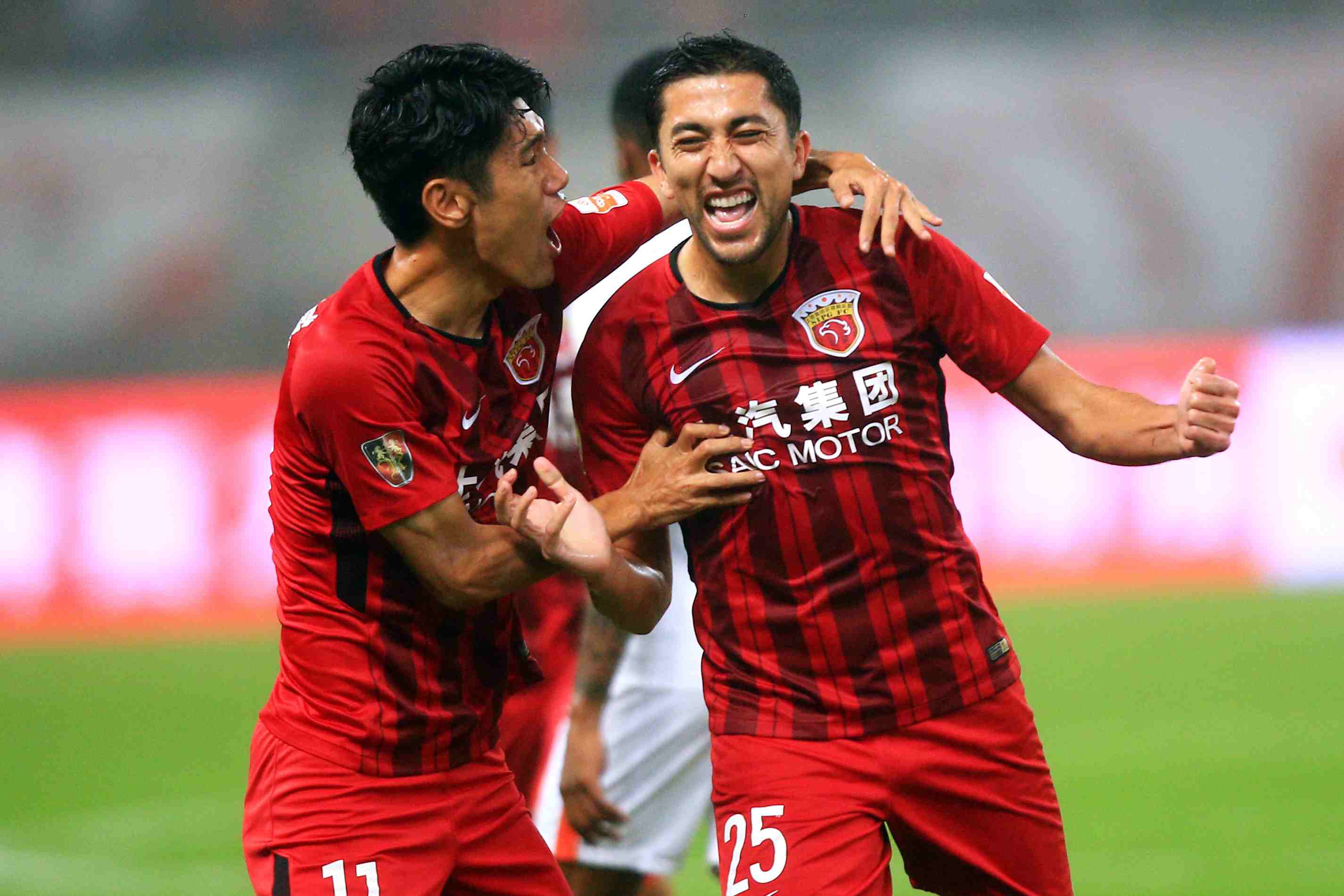 记者：李可并未参加申花赛前合练，明天能否首发存疑（记者称李可缺席申花赛前合练，明日首发成疑）