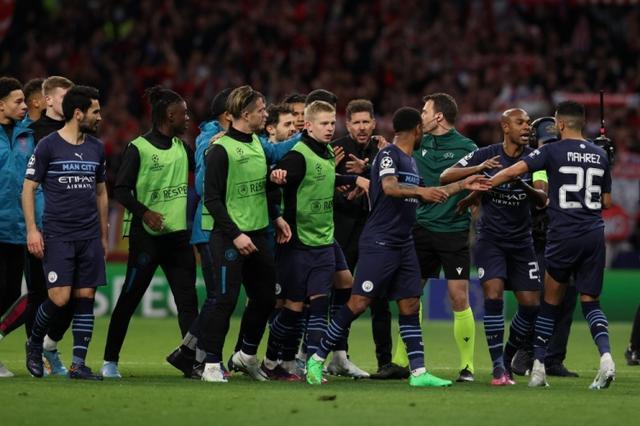 科曼：荷兰足球的人才太多了，我对明年的世界杯充满了期待（科曼：荷兰足球人才济济，我对明年世界杯信心十足）