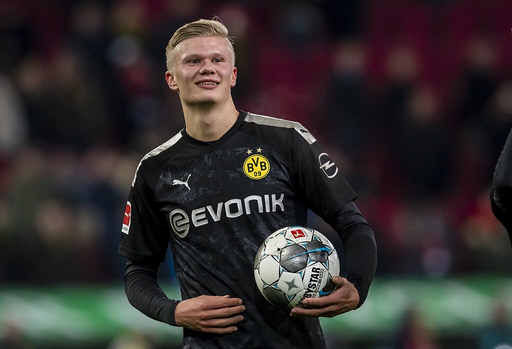 巴萨vs毕巴首发：亚马尔、莱万、尼科在列，拉菲尼亚替补（巴萨对毕巴首发公布：亚马尔、莱万、尼科先发，拉菲尼亚替补）