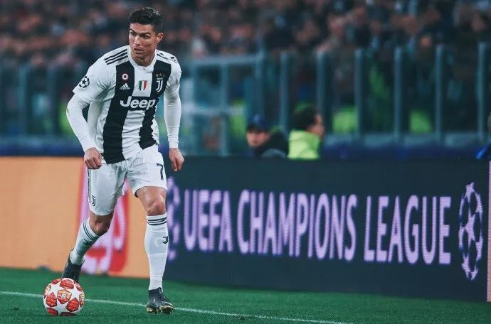 福登英超进球数达到63球，超越62球的贝克汉姆及亚亚·图雷（福登英超生涯第63球，超越贝克汉姆与亚亚·图雷）