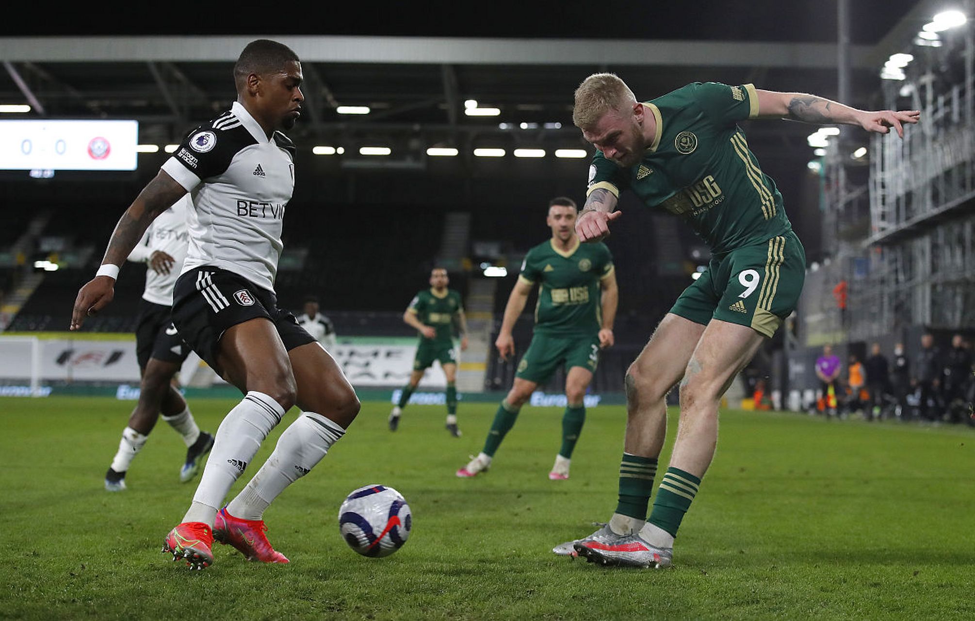 战旧主，武桐桐神勇。脚步灵，台湾妹建功（对阵旧主，武桐桐神勇；脚步轻灵，台将建功）