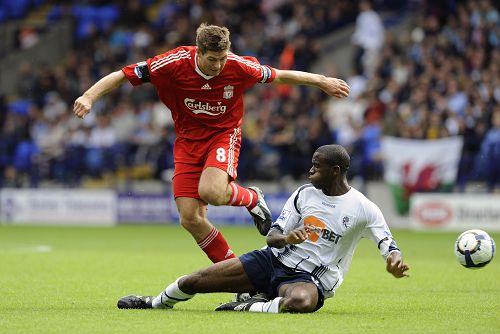 姆巴佩生涯4次对阵利物浦1胜3负，4场比赛仅打进1球（面对利物浦，姆巴佩生涯4战1胜3负，仅收获1球）