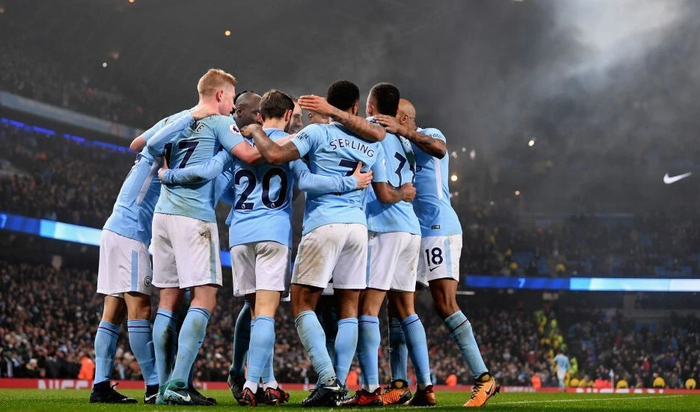 施洛特贝克：上半场错失机会难受，我们需休整几天（施洛特贝克：为上半场浪费机会感到难受，球队需要休整几日）